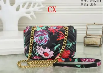 2021 luxusní slavné značky žen taška classic deska one-rameno šikmé bag kožená dámská kabelka Barevné květiny