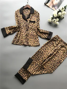 Lisacmvpnel Jaře Nový Dlouhý Rukáv Pyžama Ženy Ice Hedvábí Módní Leopardí Tisku Sexy Pyžama Soubor