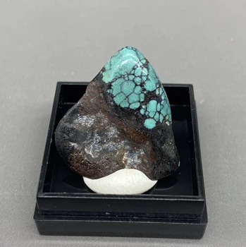 Velmi vzácné! Přírodní nehty Tyrkysové Minerální exemplář kameny a krystaly léčení krystaly křemene box velikost 2,8 cm